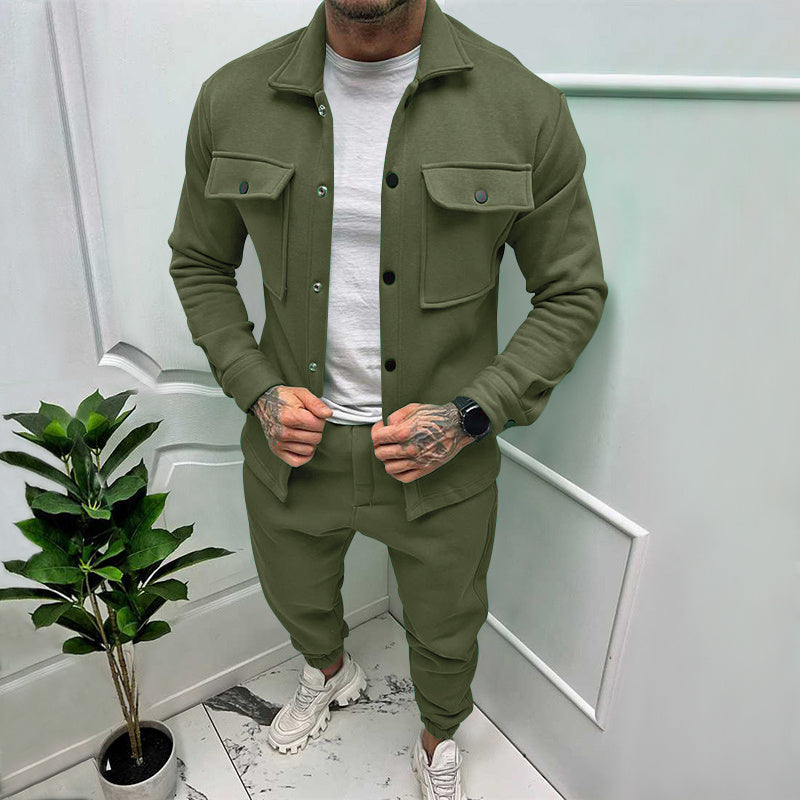 Männer Zweiteiliges Wildleder-Outfit
